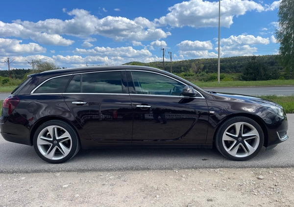 Opel Insignia cena 44100 przebieg: 147000, rok produkcji 2015 z Bodzentyn małe 232